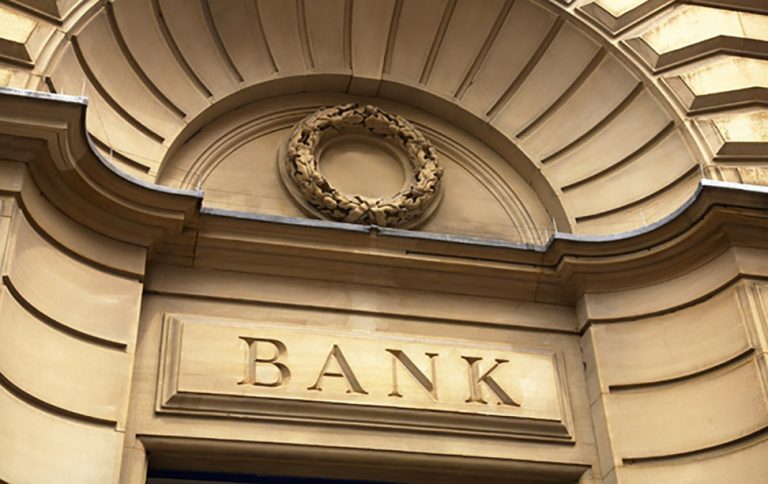 Global banks take crisis measures as virus death toll surges