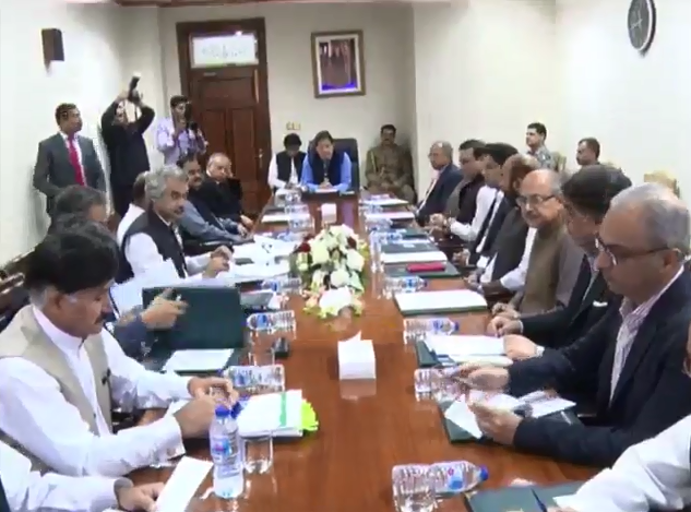 PM directs to ensure provision of essential commodities at fixed rates during Ramazan