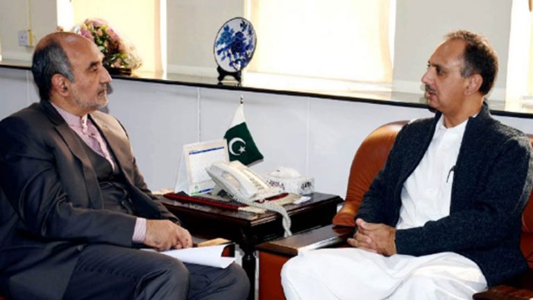 Pakistan looking forward to boost cooperation in field of energy with Iran