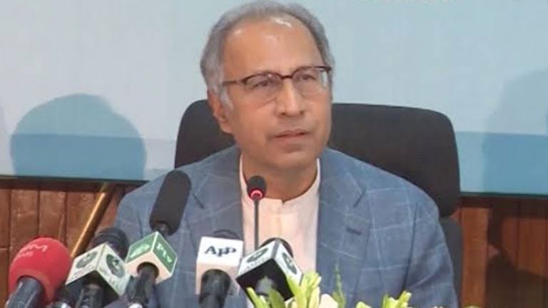 Govt and SBP to provide additional Rs300 billion in subsidized financing to exporters: Dr Hafeez