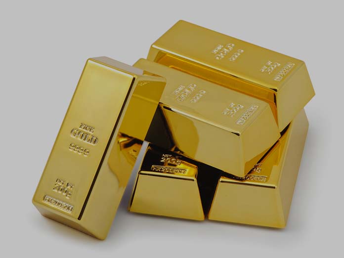 Gold slips by Rs800 to stand at Rs109,300 per tola