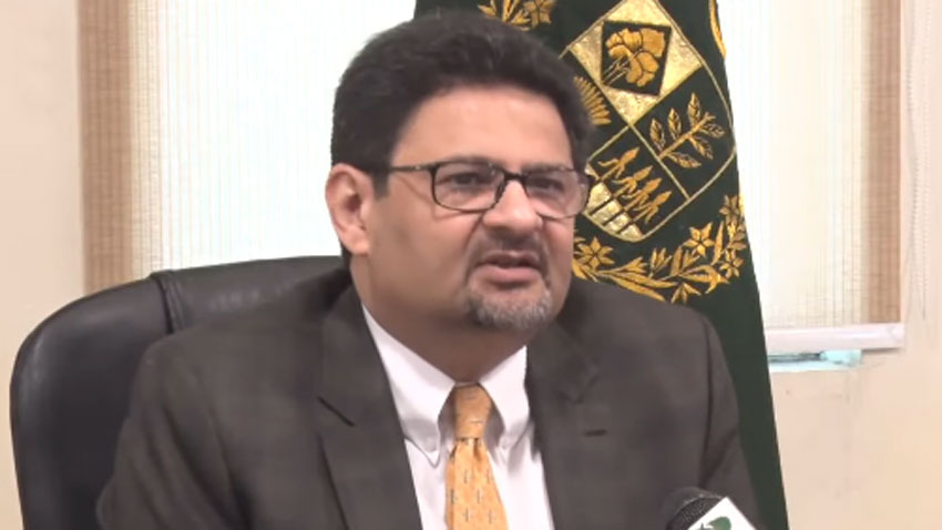 Miftah Ismail terms allegation of banks involvement in speculation incorrect