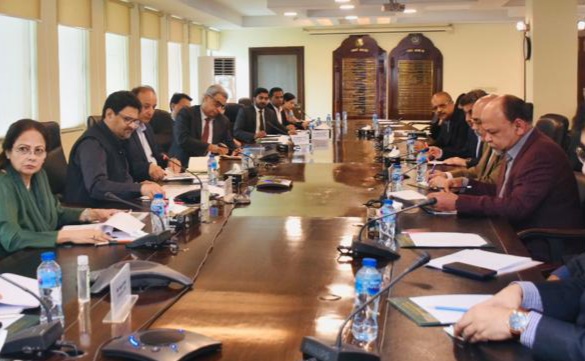 Miftah Ismail directs authorities to resolve tax refunds, export related issues
