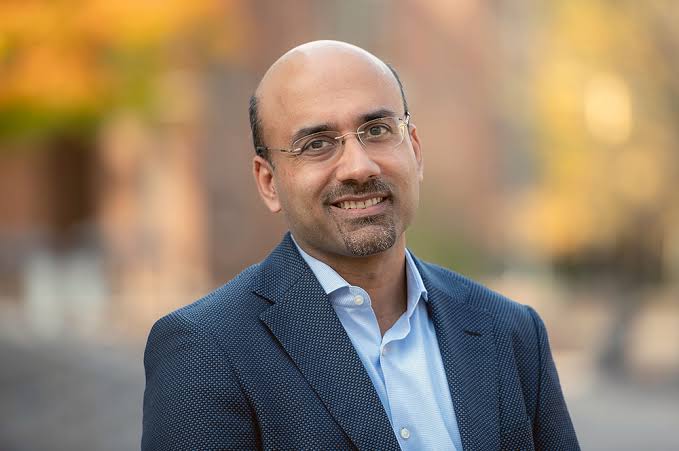 Govt terms Atif Mian’s criticism purely theoretical