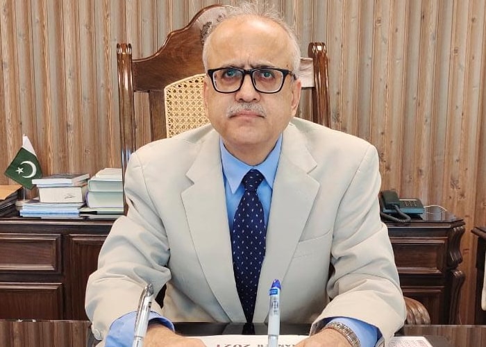 Mohsin Mushtaq Chandna assumes charge as Director General (Debt) (MP-1 Scale)