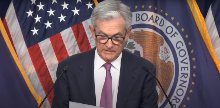 US Fed sees subdued growth, elevated Inflation