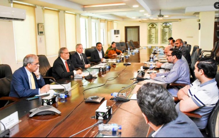 Ishaq Dar lauds Steering Committee for airport outsourcing progress