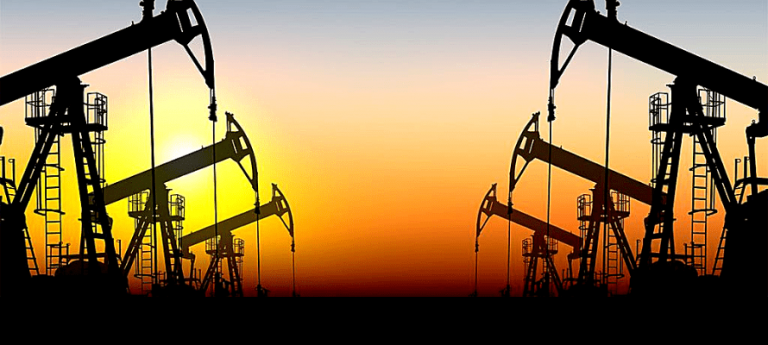 Oil prices rebound on inventory drop, interest rate outlook