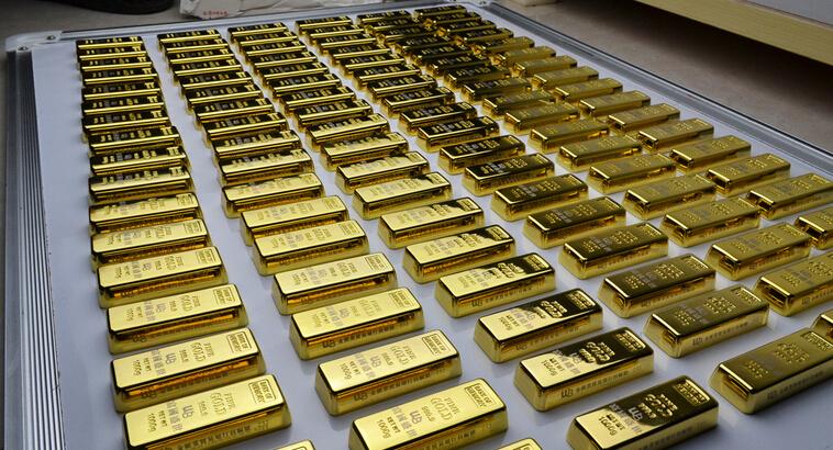 Gold price in Pakistan drops Rs600 per tola