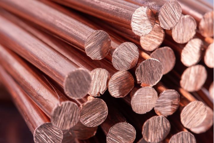 Chinese copper smelters unite to slash production amid raw material shortages